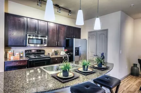 19000 Crescent Springs Dr #DAK1, Kingwood, TX 77339