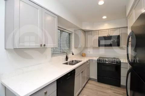 6925 E 4th St #10, Scottsdale, AZ 85251