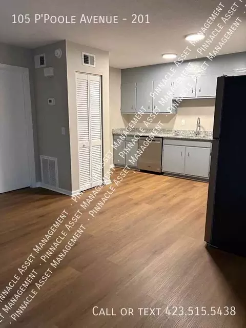 105 P Poole Ave #201, Red Bank, TN 37415
