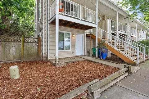 12901 NE Prescott Dr #B, Portland, OR 97230