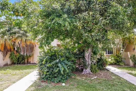 14277 SW 62nd St, Kendale Lakes, FL 33183