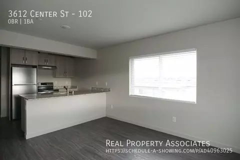 3612 Center St #102, Tacoma, WA 98409
