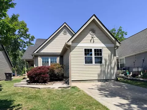 405 Amberly Dr, Jamestown, NC 27282