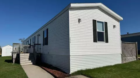 2028 Mockingbird Pl NW #14, Stewartville, MN 55976