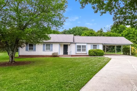 3557 Heather Ln, Gastonia, NC 28056