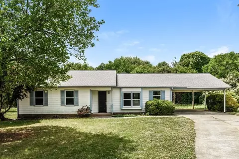 3557 Heather Ln, Gastonia, NC 28056