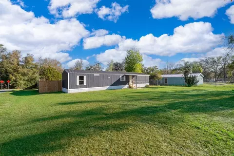 101 Caroline Ave, Lady Lake, FL 32159