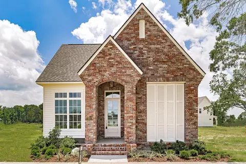 7671 Dearborne Dr, Shenandoah, LA 70817