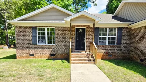 1316 Snow Ct, Burlington, NC 27215