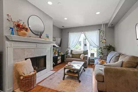 1345 W Walton St #2RF, Chicago, IL 60642