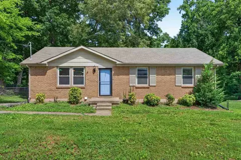 807 Pollard Rd, Clarksville, TN 37042