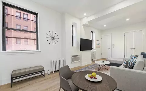 138 E 38th St #8D, New York, NY 10016