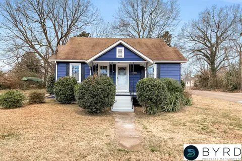 2958 Winston Churchill Dr, Hopewell, VA 23860
