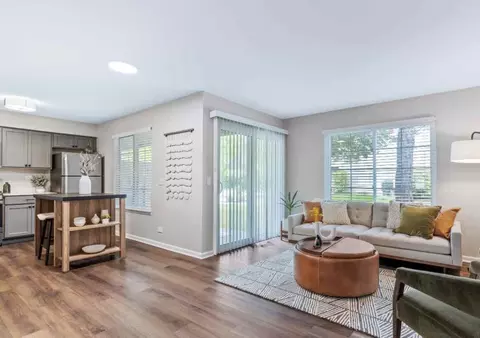 Undisclosed, Buffalo Grove, IL 60089