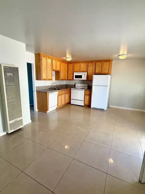 336 E Sycamore St #D, Willows, CA 95988