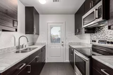 3034 N 35th St #3, Phoenix, AZ 85018