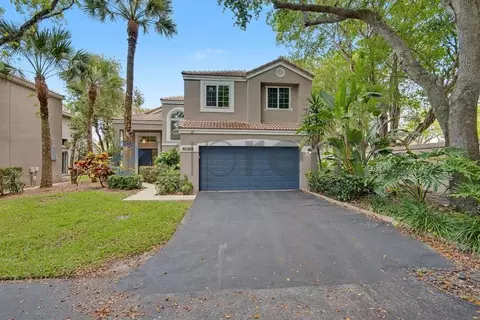 10271 NW 10th Ct, Plantation, FL 33322