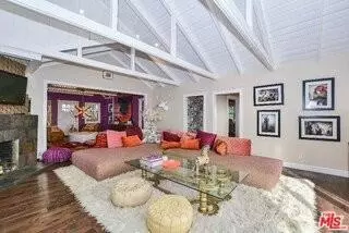 2172 Argyle Ave, Los Angeles, CA 90068
