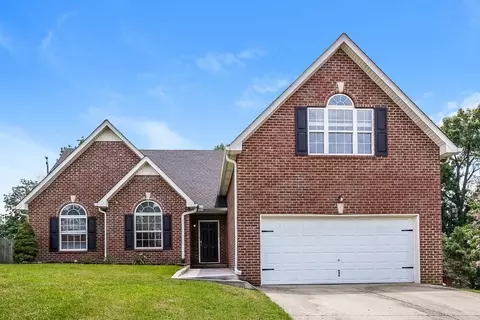 1902 Champlain Dr, La Vergne, TN 37086
