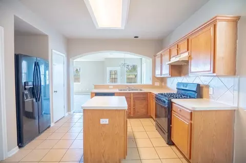 827 Forest Hillside Ln, Houston, TX 77067