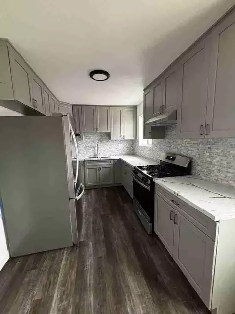 1674 W 36th St #4, Los Angeles, CA 90018