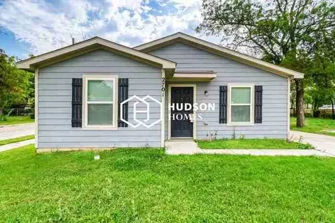 2701 Vogt St, Fort Worth, TX 76105