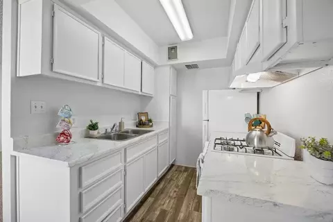 3161 W Cheryl Dr, Phoenix, AZ 85051