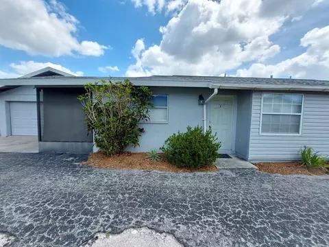 1817 Marbeth St, Sarasota, FL 34231