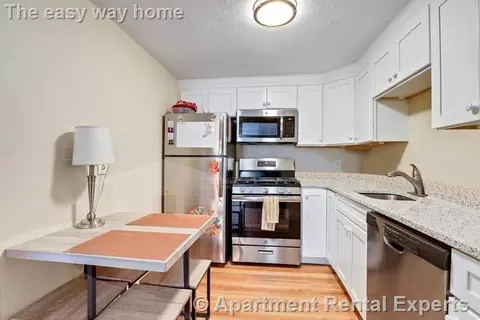 81 Summer St #2, Somerville, MA 02143