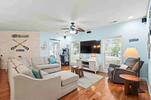 306 Pine St S #1521900P, Murrells Inlet, SC 29576