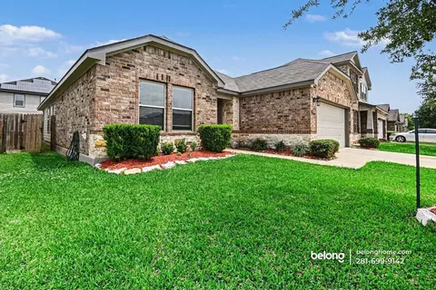 6911 Rosemont Ct, Arcola, TX 77583
