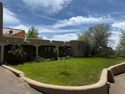 58 Luz Del Mundo #B, Santa Fe, NM 87508