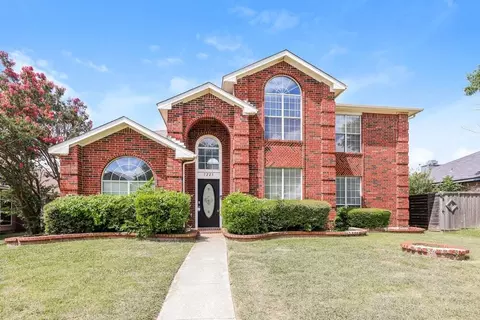 1225 Paul Dr, Cedar Hill, TX 75104