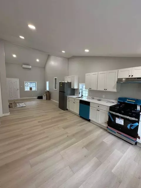 18 Forester Avenue Warwick Ny 10990 Usa #1, Warwick, NY 10990
