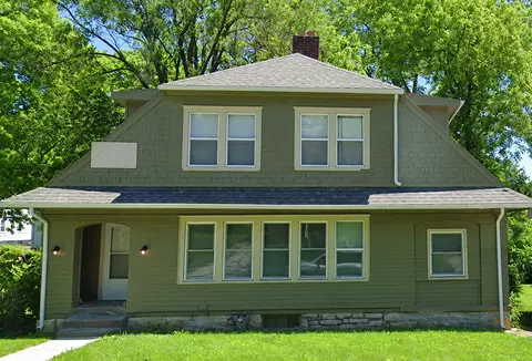 6027 Forest Ave, Kansas City, MO 64110