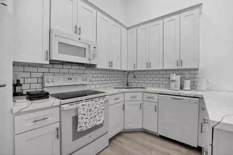 9903 Boca Gardens Trl, Boca Raton, FL 33496