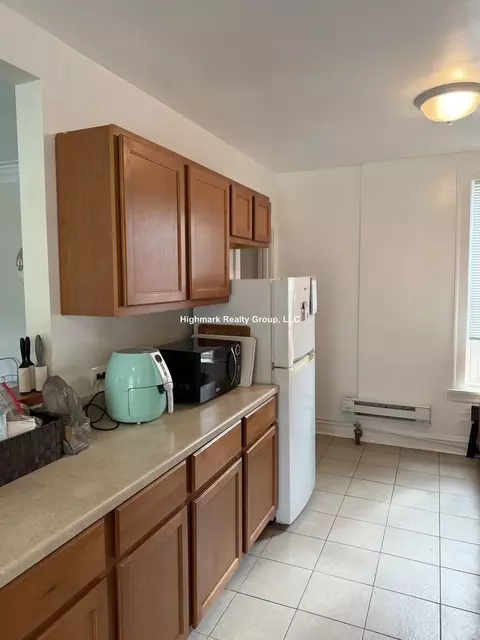 918 Green Bay Rd #L2, Winnetka, IL 60093