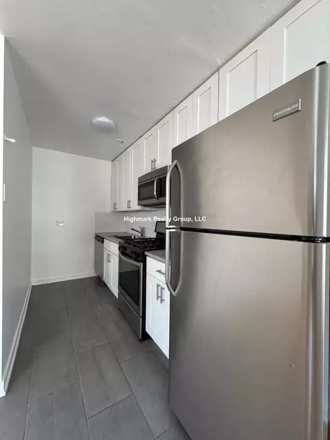 6972 N Sheridan Rd #514, Chicago, IL 60626
