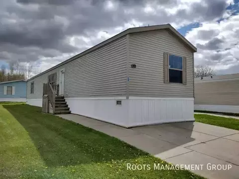 124 Cherry Hill Dr #124, Flint, MI 48504