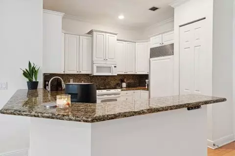 1416 NE 4th Ct #1416, Fort Lauderdale, FL 33301