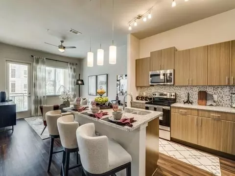 2702 Mckinney Ave, Dallas, TX 75204