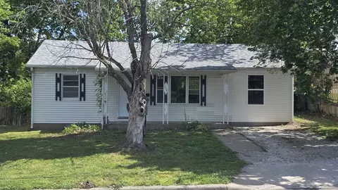 218 E Walnut St #NA, Bolivar, MO 65613