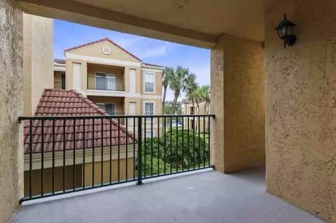 755 Riverside Dr #1326, Coral Springs, FL 33071