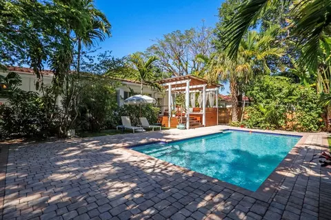 528 NE 72nd St #NA, Miami, FL 33138