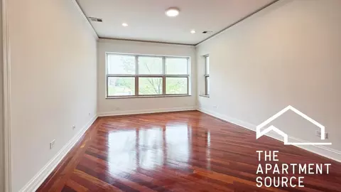 7227 N Rogers Ave #1, Chicago, IL 60645