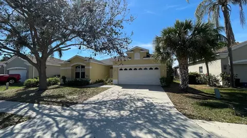 210 41st St NE, Bradenton, FL 34208