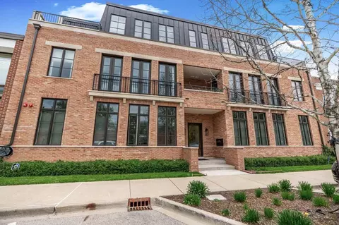 1401 N Western Ave, Lake Forest, IL 60045