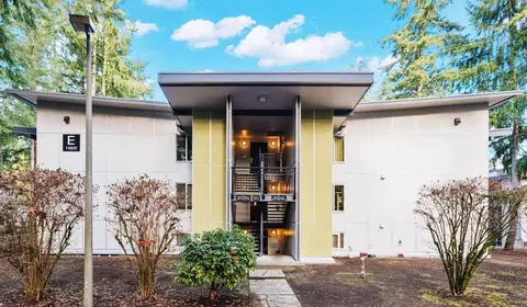 14620 NE 31st St #E304, Bellevue, WA 98007