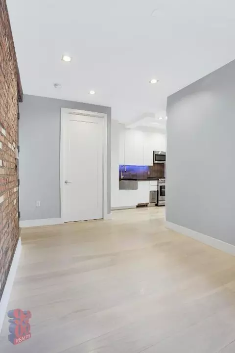 195 Stanton St #6G, New York, NY 10002