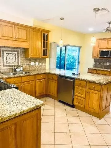 4296 Grove Park Ln, Boynton Beach, FL 33436